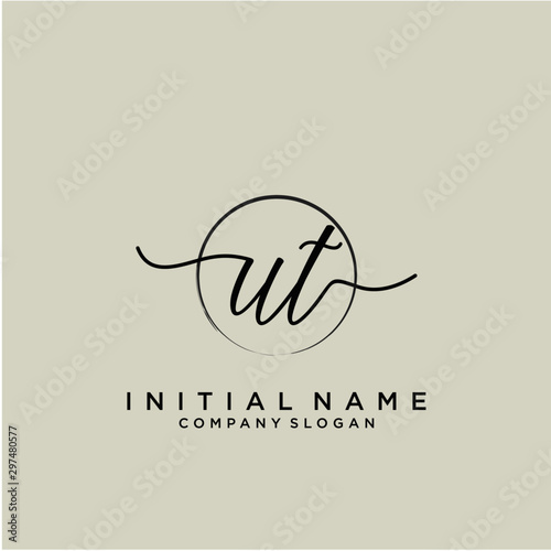 UT Initial handwriting logo with circle template