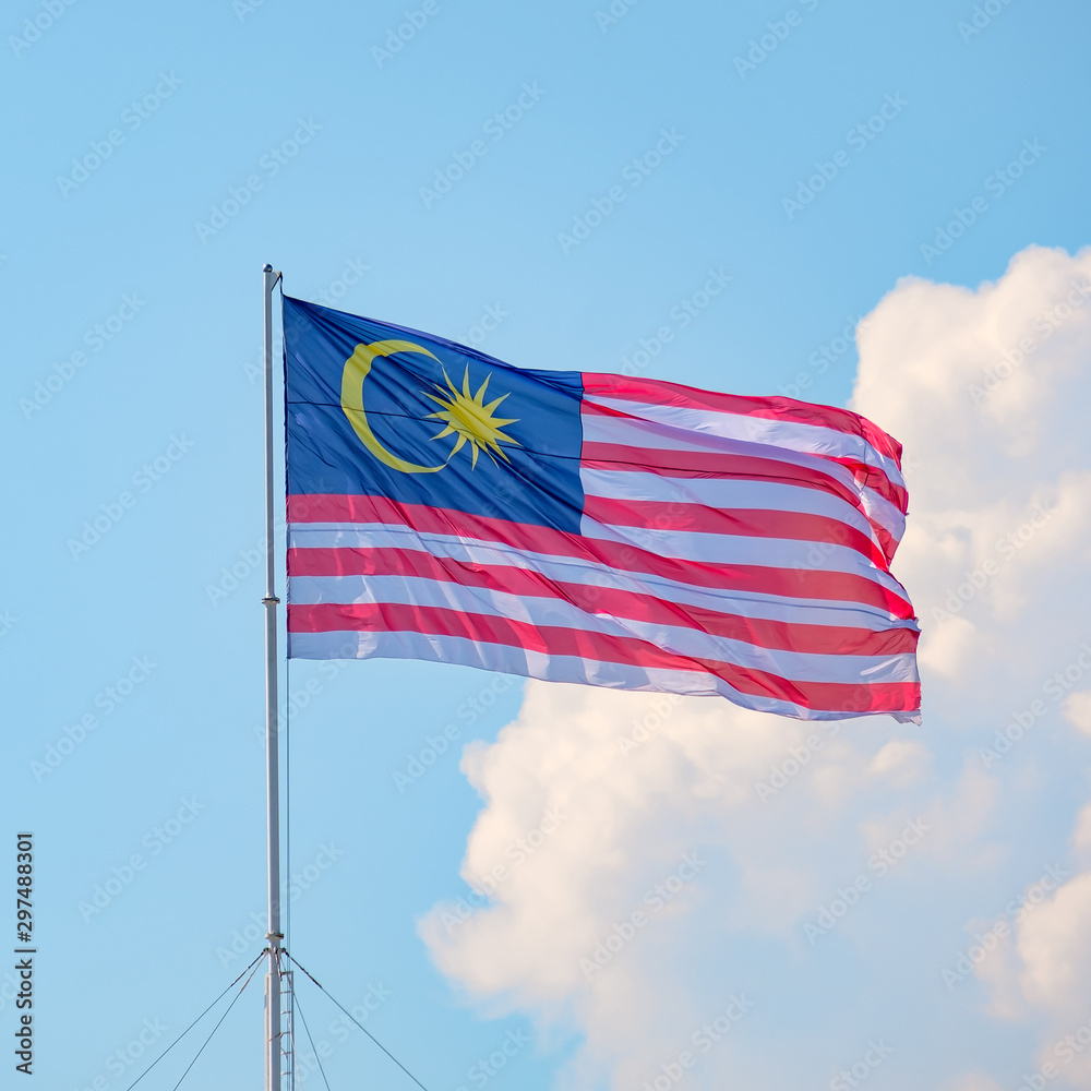 Fototapeta premium Jalur Gemilang Malaysia Flag On Sky