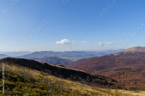 Fototapeta Naklejka Na Ścianę i Meble -  Z rozypańca na ukraińską stronę bieszczady