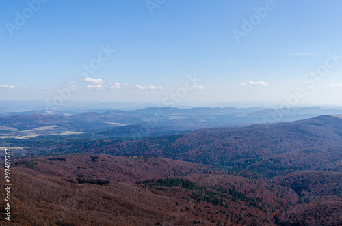 Fototapeta Naklejka Na Ścianę i Meble -  Z rozypańca na ukraińską stronę bieszczady
