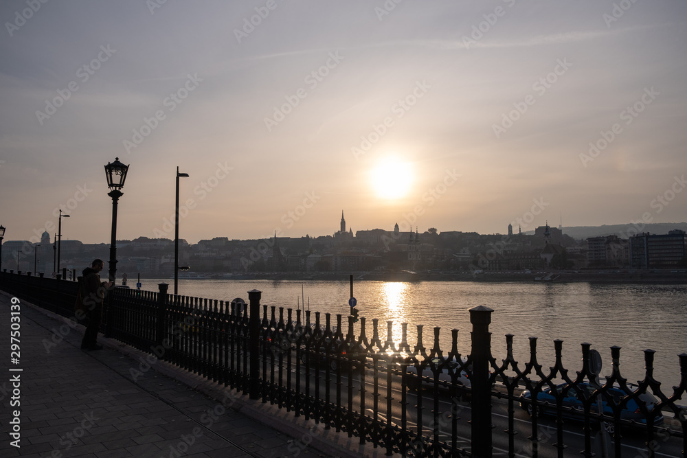 Quay, Budapest