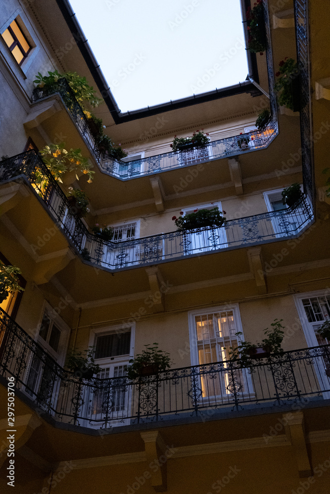 Obraz premium Old building, Budapest