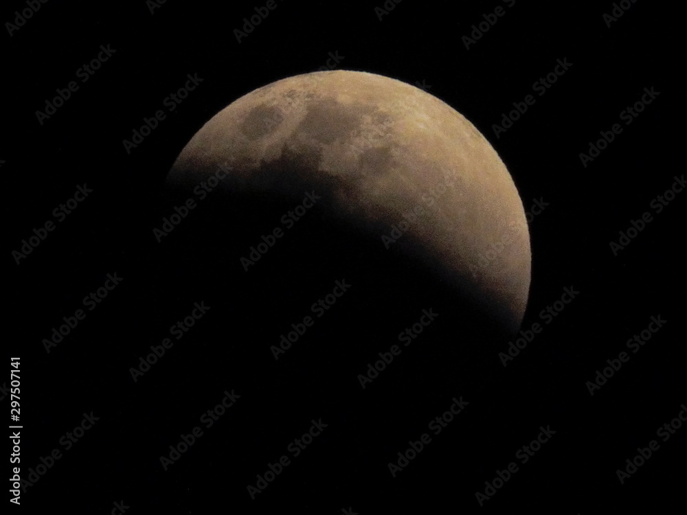 Super blue blood moon January 2018 lunar eclipse, real time taken in Kanchanaburi west Thailand. (photo contain noise a bit)