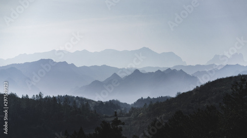 mountains in the fog © Vu