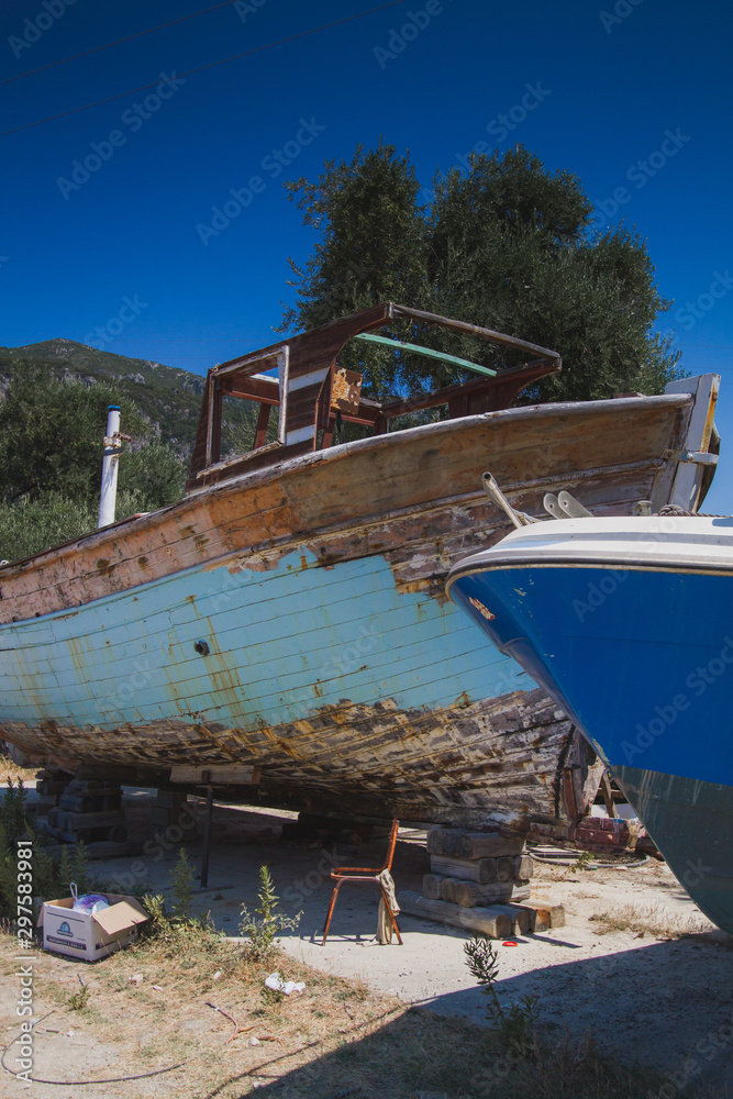  Abandoned boats