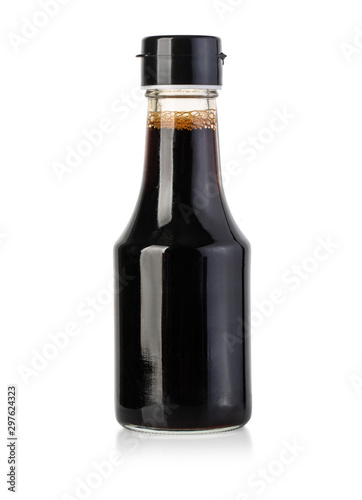 Schilderij op canvas soy sauce bottle isolated