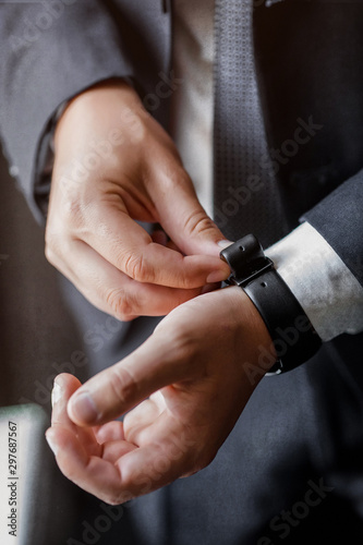 bride and groom holding hands