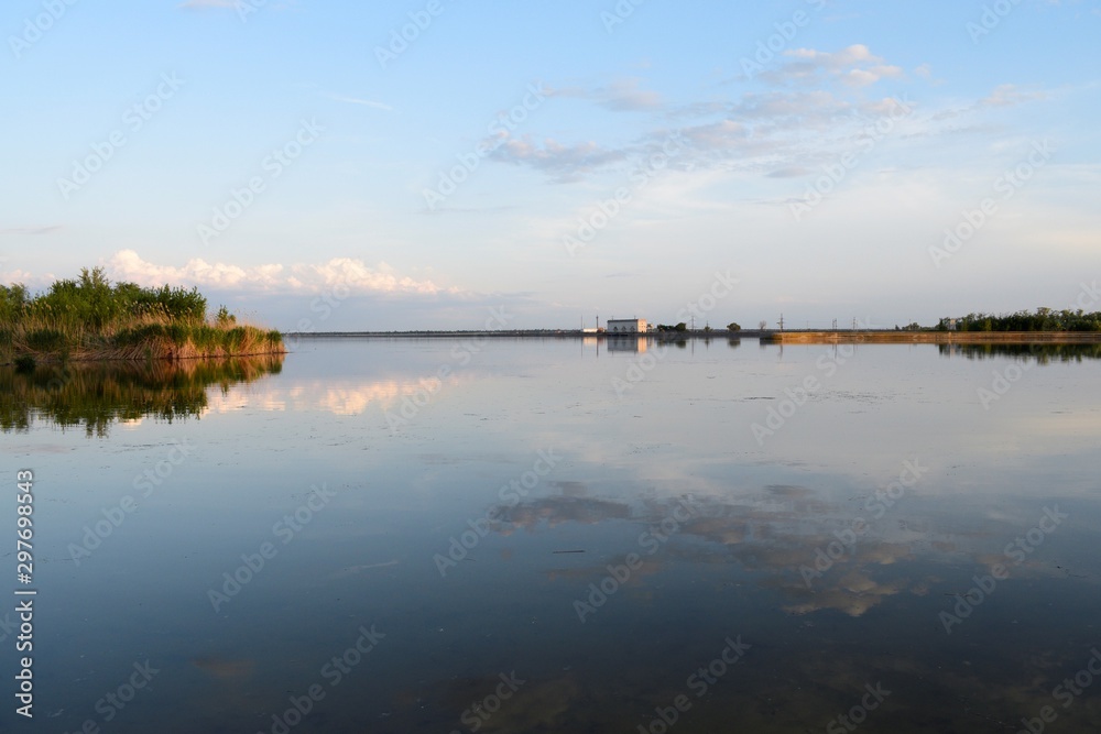 Sky in water (1)