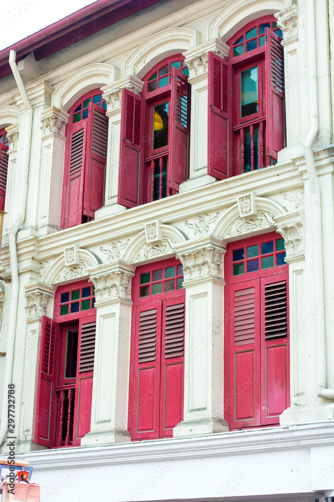 Fototapeta premium facade of an old building