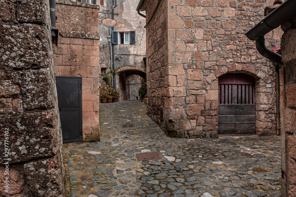 Fototapeta premium Sorano city street