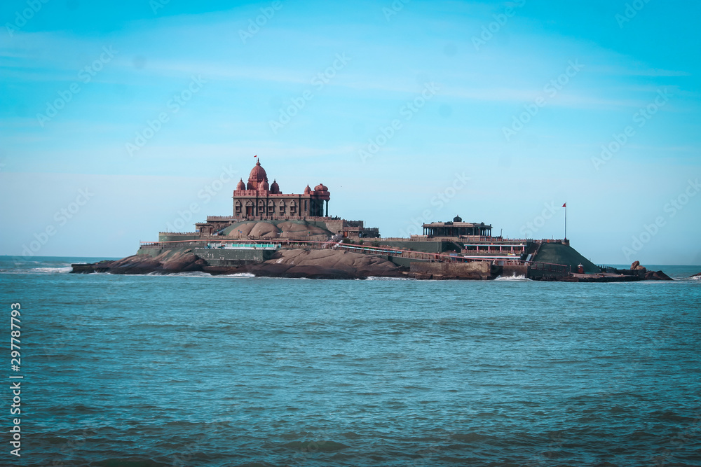 kanyakumari histrorical rock place in sourthern tip of india
