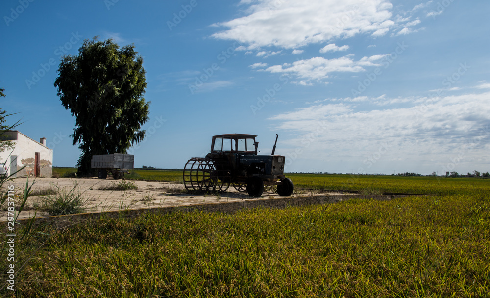 Naklejka premium Old tractor for mowing