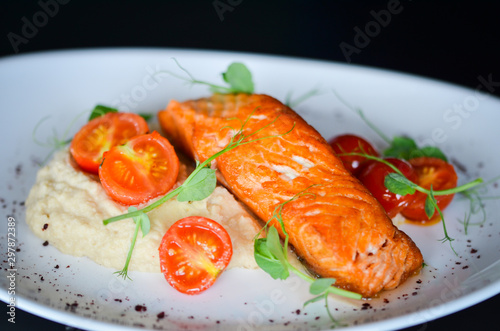 fresh grilled salmon with lime sauce