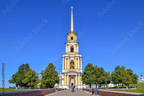 Fotomurale Bell tower of the Ryazan Kremlin in the afternoon