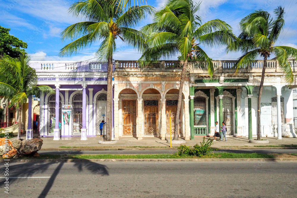 Walking through the streets of the city of Cienfuegos