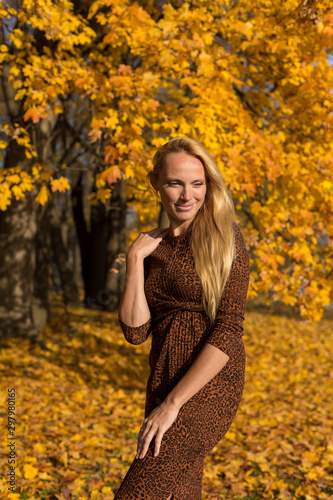 Model at autumn in park 