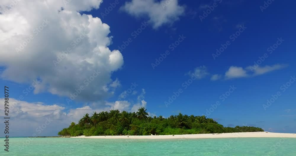 Palm trees on this small island Palm trees on this small island