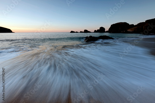 Εκτύπωση καμβά The high tide washes over the beach at Midlands