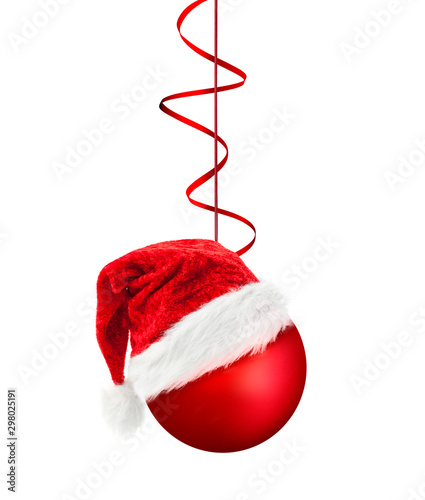 Rote Weihnachtskugel mit Weihanchtsmütze