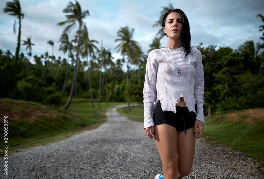   jogging portrait coconut tree    background    