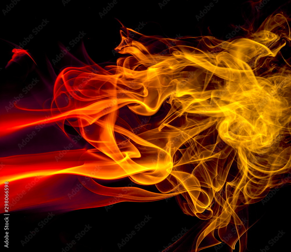 Obraz premium Colored smoke on black background