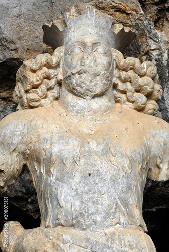 7m-high statue of ancien persian king Shapur I. Tang-e Chogan  Shapur Cave . Bishapur ancient city area. Iran.