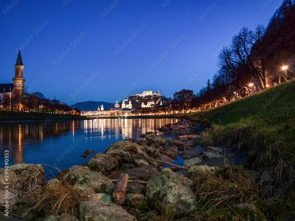 Fototapeta premium Salzburg at night, near River Salzach
