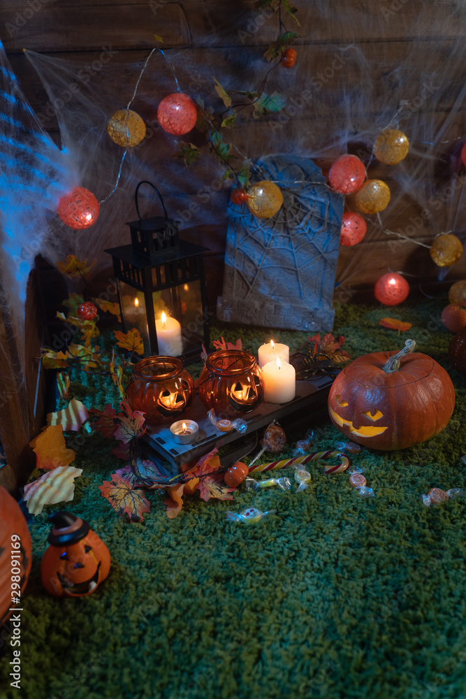Naklejka premium Halloween background, pumpkins
