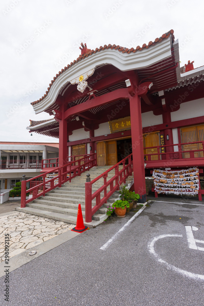 Obraz premium Exterior view of Shuri Kannondo shrine in Okinawa, Japan