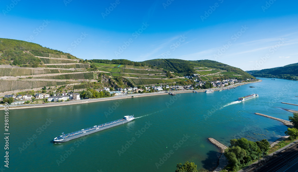 View over the Rhine to Assmannshausen, Hesse, Germany, Europe
