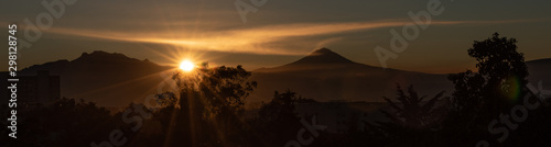 Popocatepetl e iztaccihuatl vistos desde la CDMX photo
