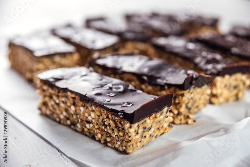 Food: Peanutbutter bars with puffed Quinoa, chocolate and salt