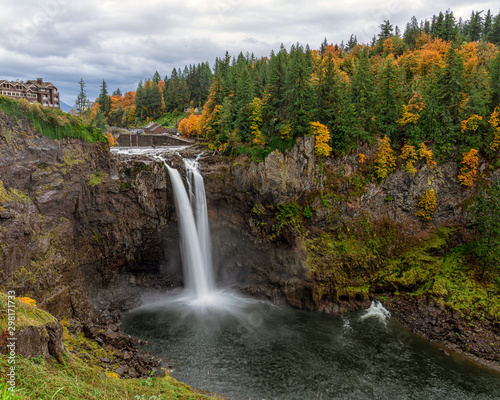 Fototapeta Naklejka Na Ścianę i Meble -  waterfall in forest