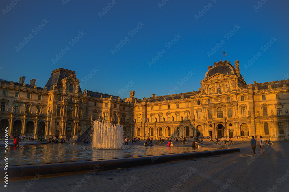 Louvre under sunset