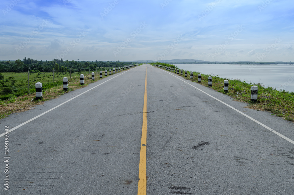 Fototapeta premium Way for freedom with river