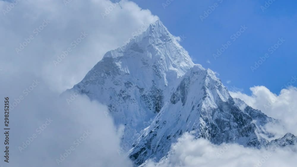 Time lapse of the majestic landscape at Ama Dablam mountain range in Nepal