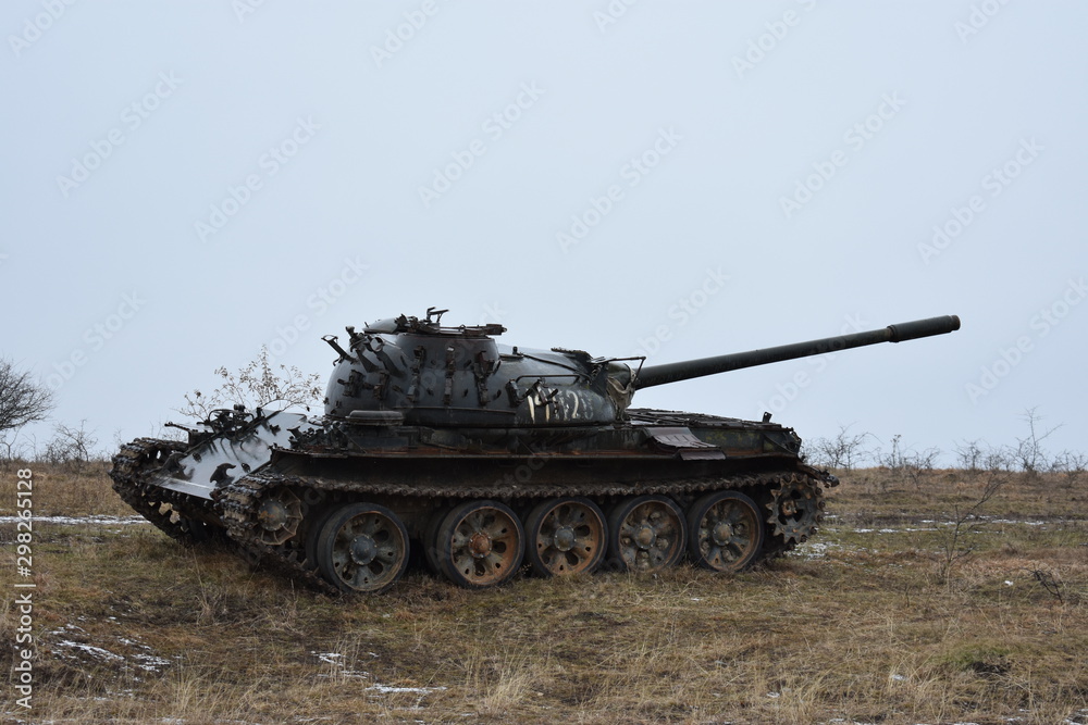 old military tank, heavy battle armor, a cannon machine