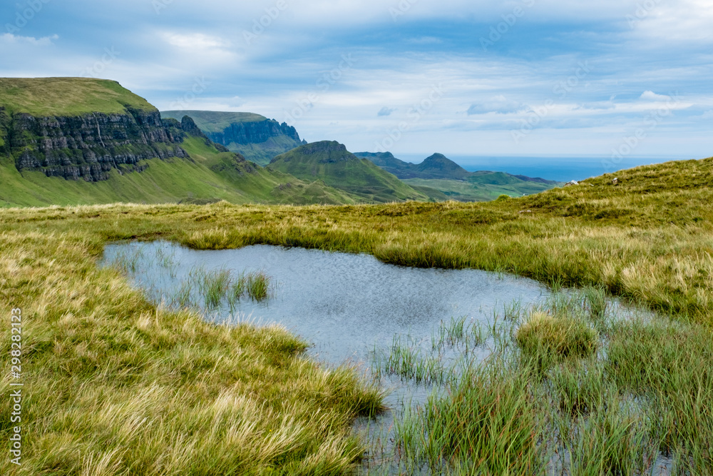 kleiner Teich entlang der trotternish Ridge auf der Isle of Skye
