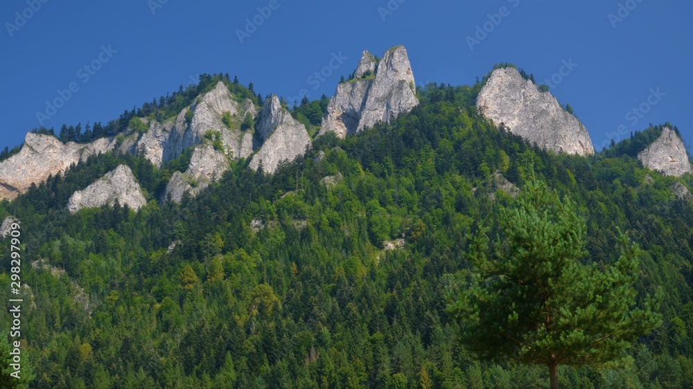 Three Crowns (Trzy Korony) - Mountains
