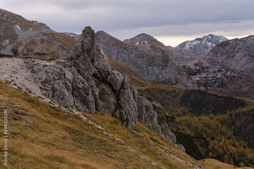 Bergpanorama vom hohen Brett aus im Herbst mit Lerchen 