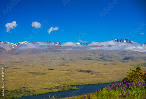 Blick auf die Berge in Neuseeland mit Fernsicht