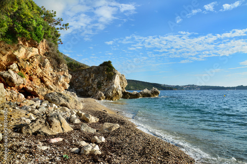 piękne wybrzeże w Chorwacji, morze Adriatyckie, skały