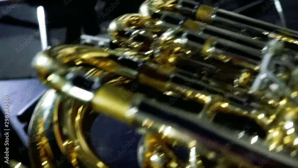 Tuba, instrumento de sopro de metal