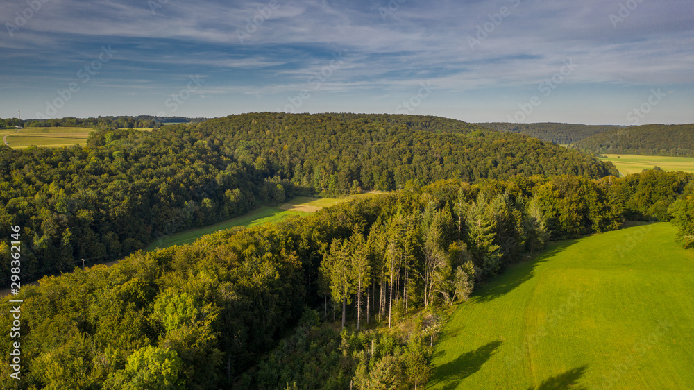 Obraz premium Felder - Wald - Wiesen - Luftbild