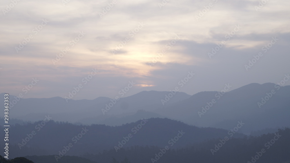 Obraz premium sunset in the mountains