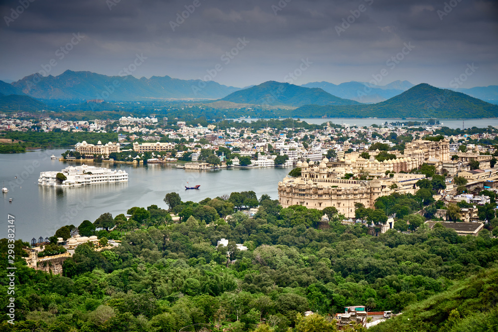 Naklejka premium City Palace Udaipur Rajasthan India