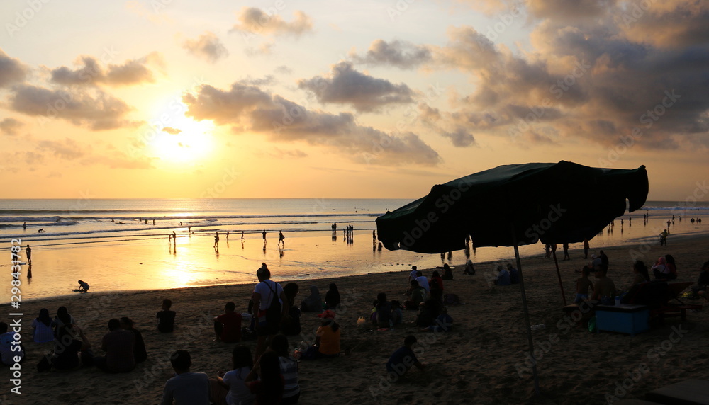 インドネシア　バリ島　クタ　サンセットビーチの夕焼け　