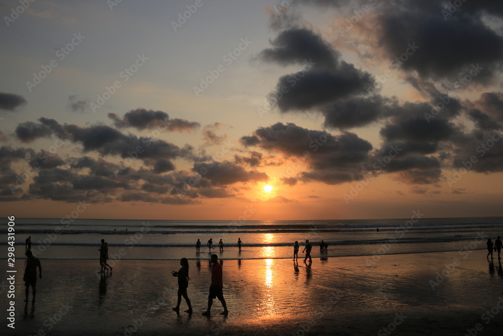 インドネシア　バリ島　クタ　サンセットビーチの夕焼け　