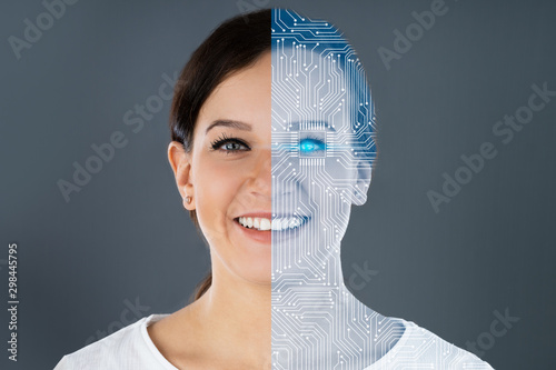 Canvastavla Woman Half Robot Face
