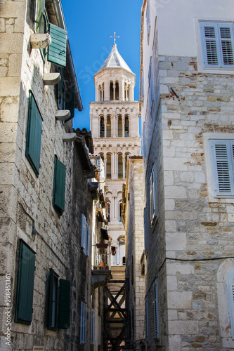 stare miasto Split w Chorwacji  katedra